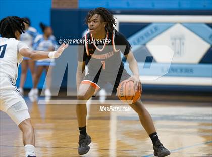 Thumbnail 2 in Edwardsville @ Belleville East  photogallery.