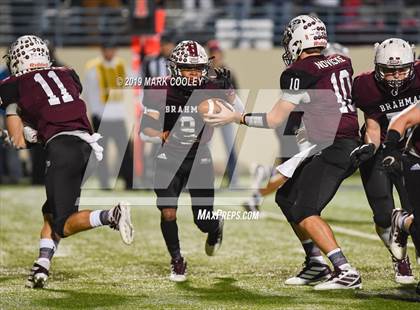 Thumbnail 1 in East Bernard vs. Pewitt (UIL 3A State Semifinal) photogallery.