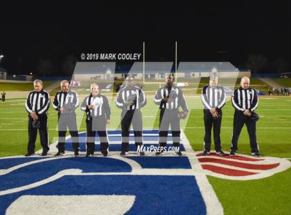 Thumbnail 1 in East Bernard vs. Pewitt (UIL 3A State Semifinal) photogallery.