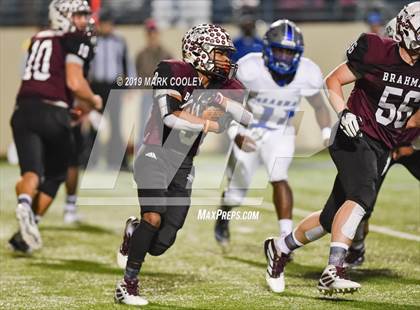 Thumbnail 3 in East Bernard vs. Pewitt (UIL 3A State Semifinal) photogallery.