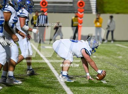 Thumbnail 2 in East Bernard vs. Pewitt (UIL 3A State Semifinal) photogallery.