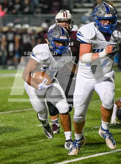 Thumbnail 2 in East Bernard vs. Pewitt (UIL 3A State Semifinal) photogallery.