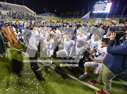 Thumbnail 3 in East Bernard vs. Pewitt (UIL 3A State Semifinal) photogallery.