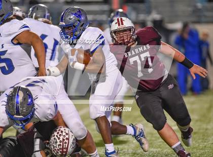 Thumbnail 3 in East Bernard vs. Pewitt (UIL 3A State Semifinal) photogallery.