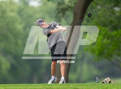 Thumbnail 2 in UIL 1A Boys Golf Finals (Round 2) photogallery.