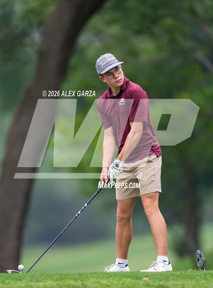 Thumbnail 3 in UIL 1A Boys Golf Finals (Round 2) photogallery.
