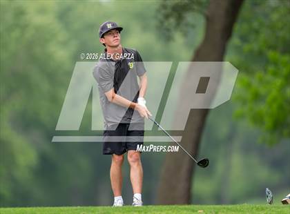 Thumbnail 2 in UIL 1A Boys Golf Finals (Round 2) photogallery.
