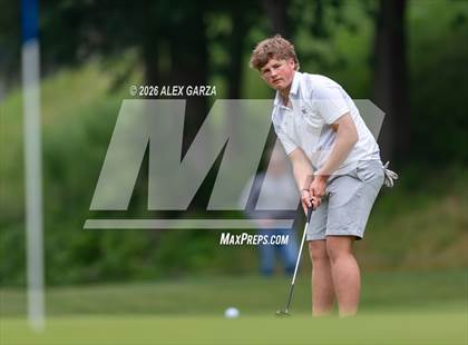 Thumbnail 2 in UIL 1A Boys Golf Finals (Round 2) photogallery.