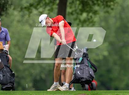 Thumbnail 2 in UIL 1A Boys Golf Finals (Round 2) photogallery.