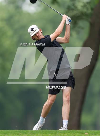 Thumbnail 2 in UIL 1A Boys Golf Finals (Round 2) photogallery.