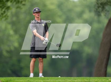 Thumbnail 2 in UIL 1A Boys Golf Finals (Round 2) photogallery.