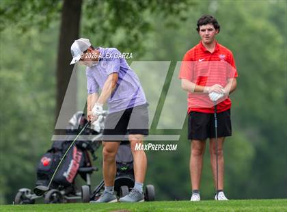 Thumbnail 3 in UIL 1A Boys Golf Finals (Round 2) photogallery.