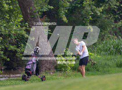 Thumbnail 2 in UIL 1A Boys Golf Finals (Round 2) photogallery.