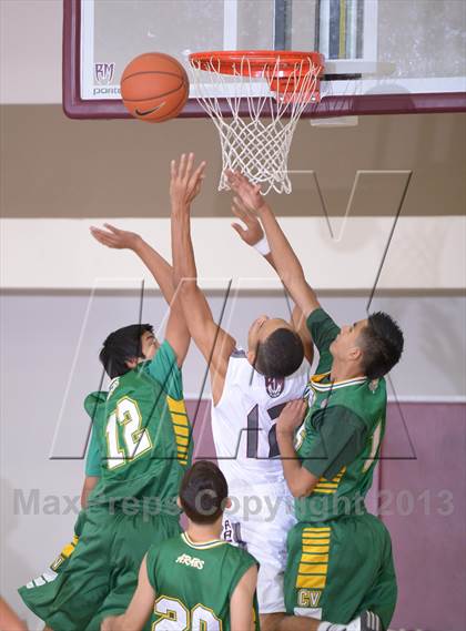 Thumbnail 2 in Coachella Valley vs. Rancho Mirage (MaxPreps Holiday Classic) photogallery.
