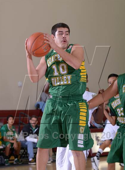 Thumbnail 1 in Coachella Valley vs. Rancho Mirage (MaxPreps Holiday Classic) photogallery.
