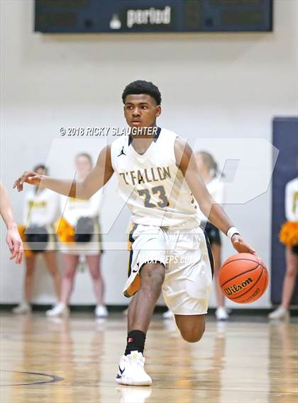Thumbnail 3 in Vianney @ O'Fallon photogallery.