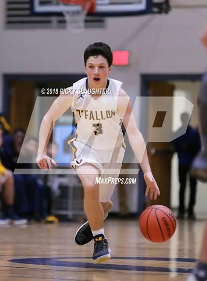 Thumbnail 2 in Vianney @ O'Fallon photogallery.