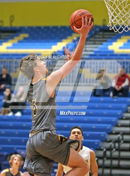 Thumbnail 2 in Vianney @ O'Fallon photogallery.
