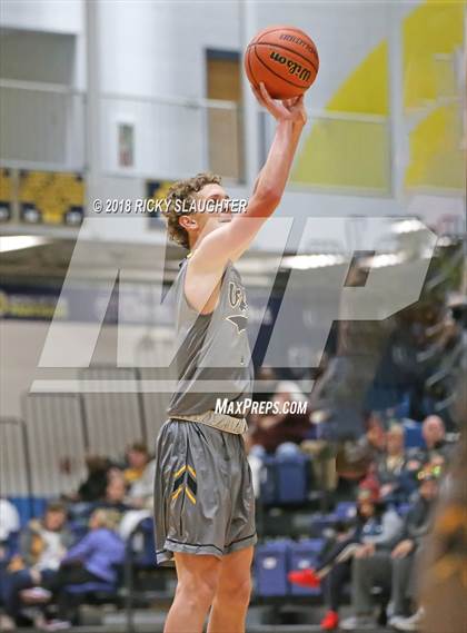Thumbnail 1 in Vianney @ O'Fallon photogallery.