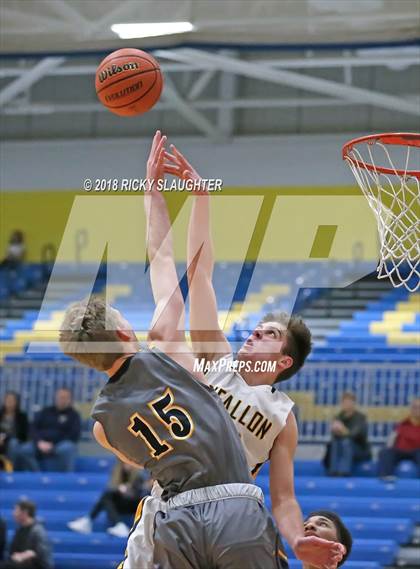 Thumbnail 1 in Vianney @ O'Fallon photogallery.