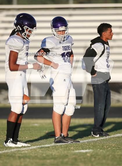 Thumbnail 1 in Millennium vs La Joya photogallery.