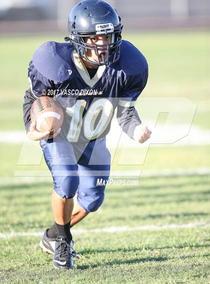 Thumbnail 2 in Millennium vs La Joya photogallery.