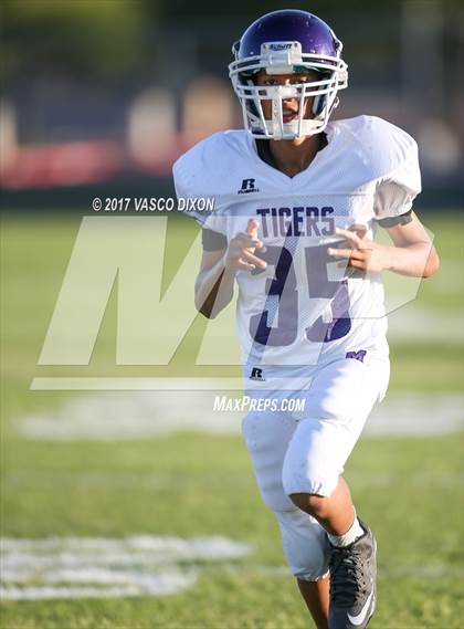 Thumbnail 3 in Millennium vs La Joya photogallery.