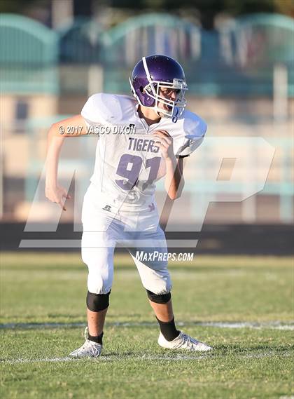 Thumbnail 2 in Millennium vs La Joya photogallery.