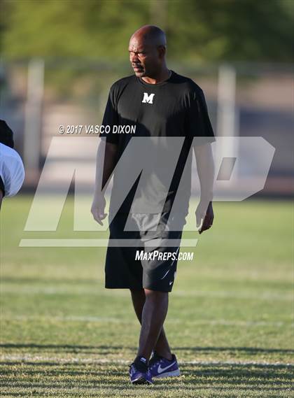 Thumbnail 2 in Millennium vs La Joya photogallery.