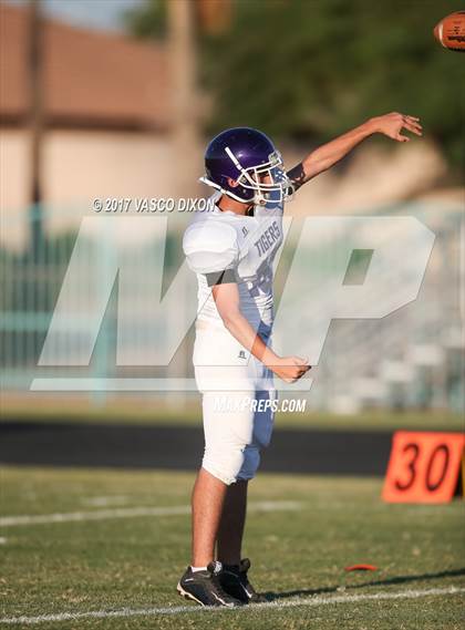 Thumbnail 1 in Millennium vs La Joya photogallery.