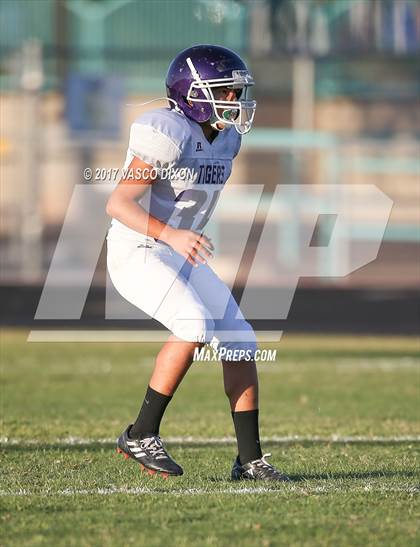 Thumbnail 3 in Millennium vs La Joya photogallery.
