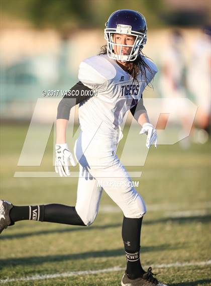 Thumbnail 3 in Millennium vs La Joya photogallery.