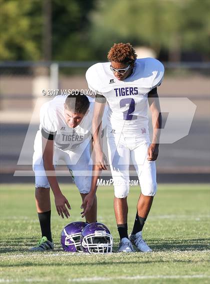 Thumbnail 1 in Millennium vs La Joya photogallery.