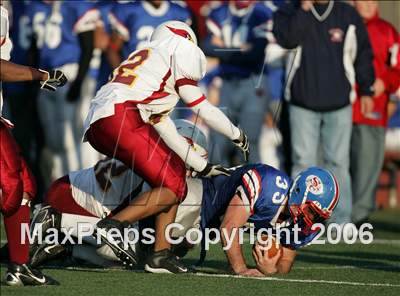 Thumbnail 3 in St. Francis Prep vs. Cardinal Hayes photogallery.
