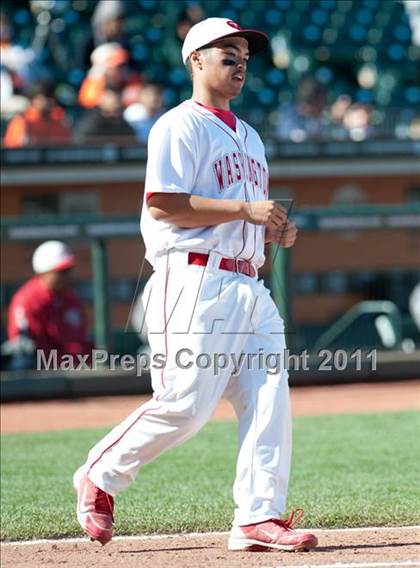 Thumbnail 2 in Balboa vs. Washington (CIF SFS Final) photogallery.