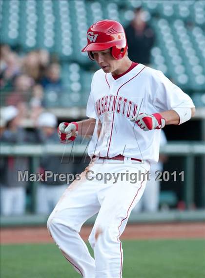 Thumbnail 2 in Balboa vs. Washington (CIF SFS Final) photogallery.