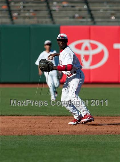 Thumbnail 3 in Balboa vs. Washington (CIF SFS Final) photogallery.