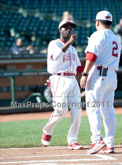 Thumbnail 2 in Balboa vs. Washington (CIF SFS Final) photogallery.
