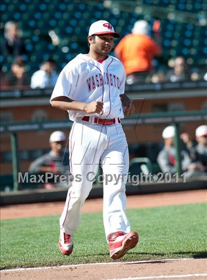 Thumbnail 2 in Balboa vs. Washington (CIF SFS Final) photogallery.