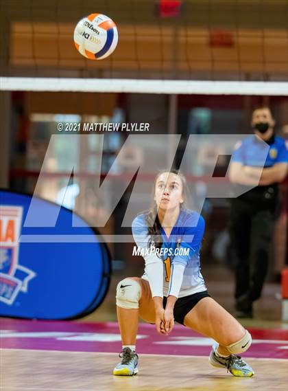Thumbnail 1 in Camden County vs. Southwestern Randolph (NCHSAA 2A Final) (2 of 2) (the Game) photogallery.