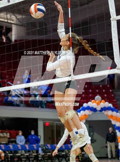 Thumbnail 3 in Camden County vs. Southwestern Randolph (NCHSAA 2A Final) (2 of 2) (the Game) photogallery.