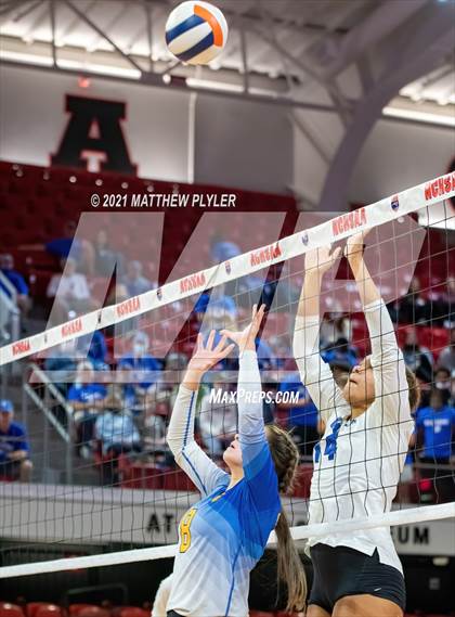 Thumbnail 3 in Camden County vs. Southwestern Randolph (NCHSAA 2A Final) (2 of 2) (the Game) photogallery.
