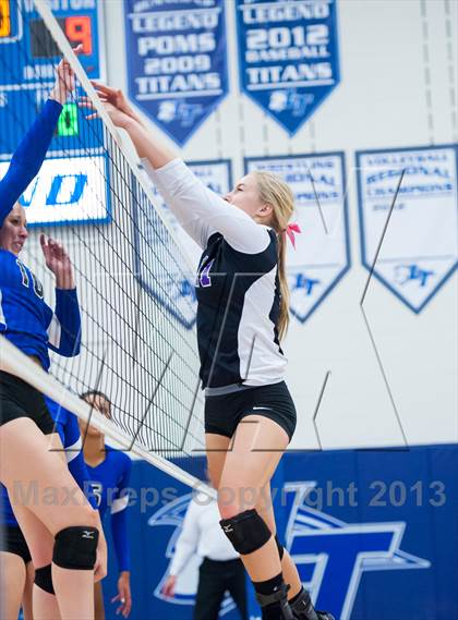 Thumbnail 3 in Grandview vs. Douglas County (Titan Classic) photogallery.