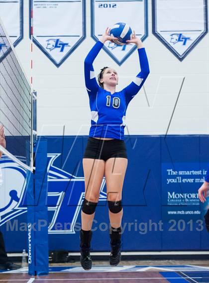 Thumbnail 2 in Grandview vs. Douglas County (Titan Classic) photogallery.