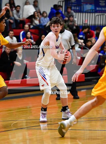 Thumbnail 1 in Brooks DeBartolo Collegiate @ Northside Christian photogallery.