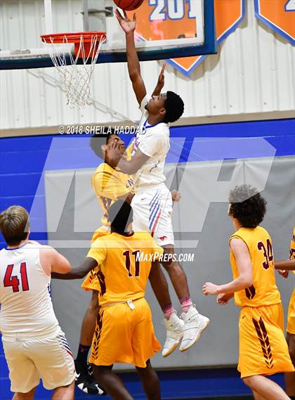 Thumbnail 2 in Brooks DeBartolo Collegiate @ Northside Christian photogallery.