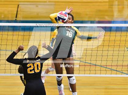 Thumbnail 1 in Cabrini vs Haynes Academy (Country Day Tournament) photogallery.