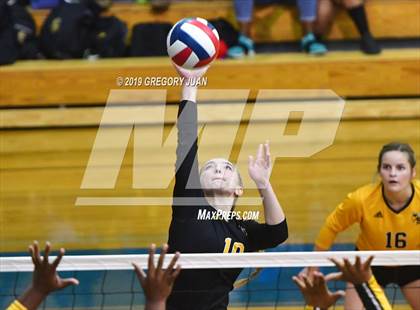 Thumbnail 3 in Cabrini vs Haynes Academy (Country Day Tournament) photogallery.