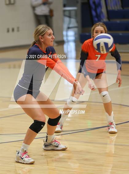 Thumbnail 3 in Mountain Crest @ Ridgeline photogallery.