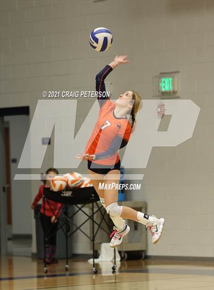 Thumbnail 3 in Mountain Crest @ Ridgeline photogallery.